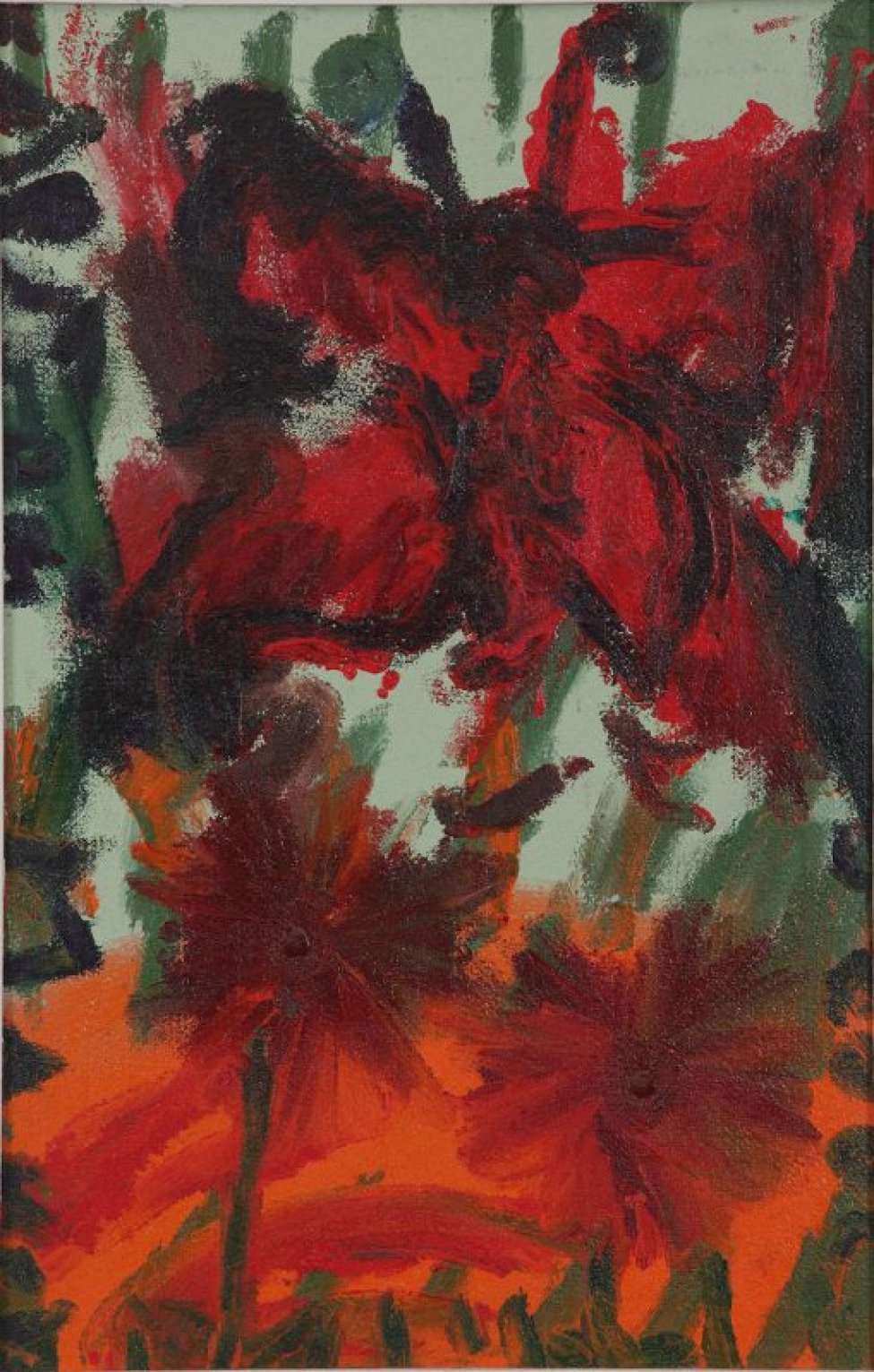 На светло-зеленом фоне в нижней части работы изображены крупные цветы, над ними ярко-красная бабочка с раскрытыми крыльями.