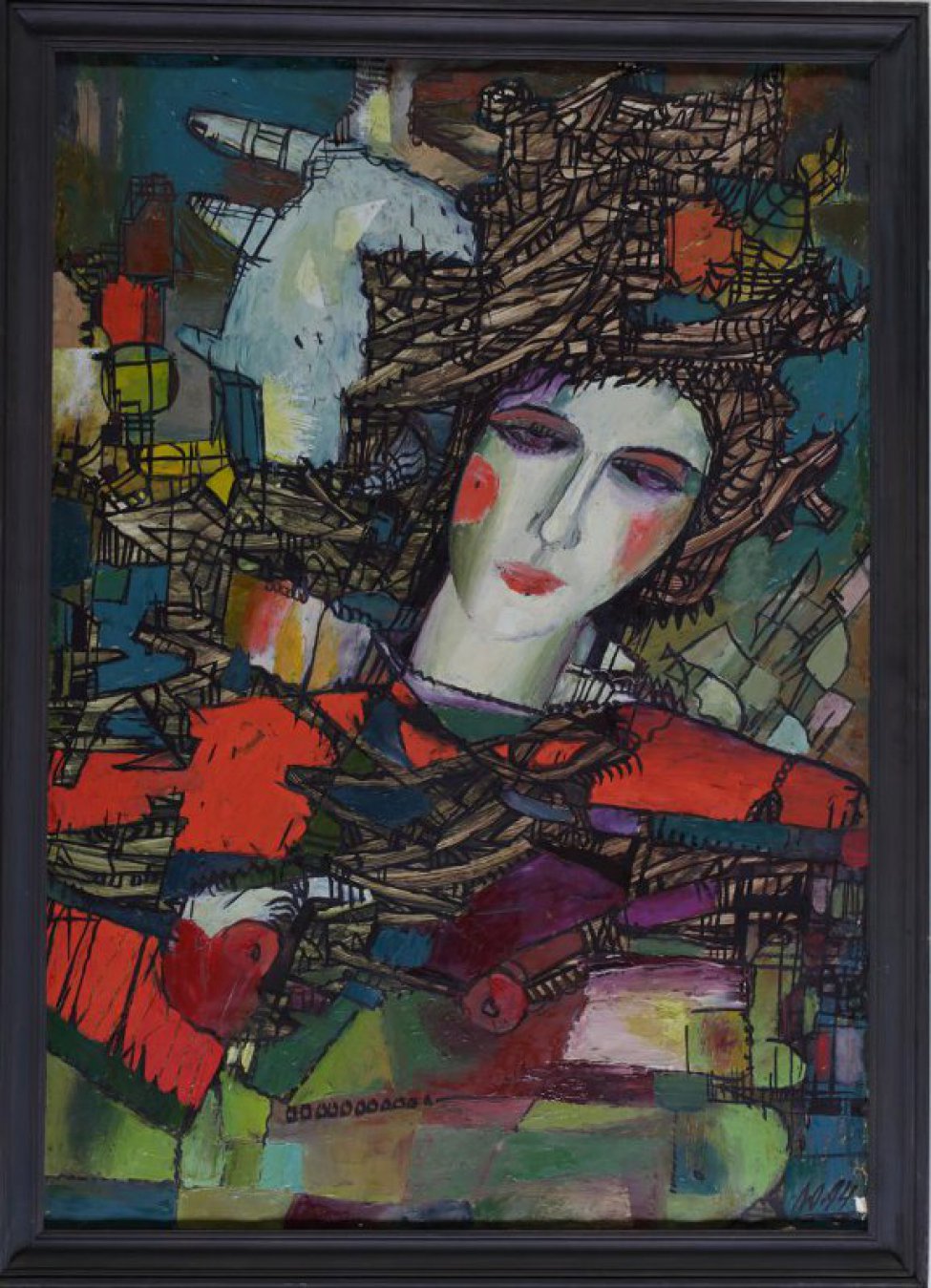 Поясное изображение молодой женщины с ярко нарумяненным лицом, в одежде из ярко-красной ткани (на плечах). Фон представляет собой сложный геометрический узор.