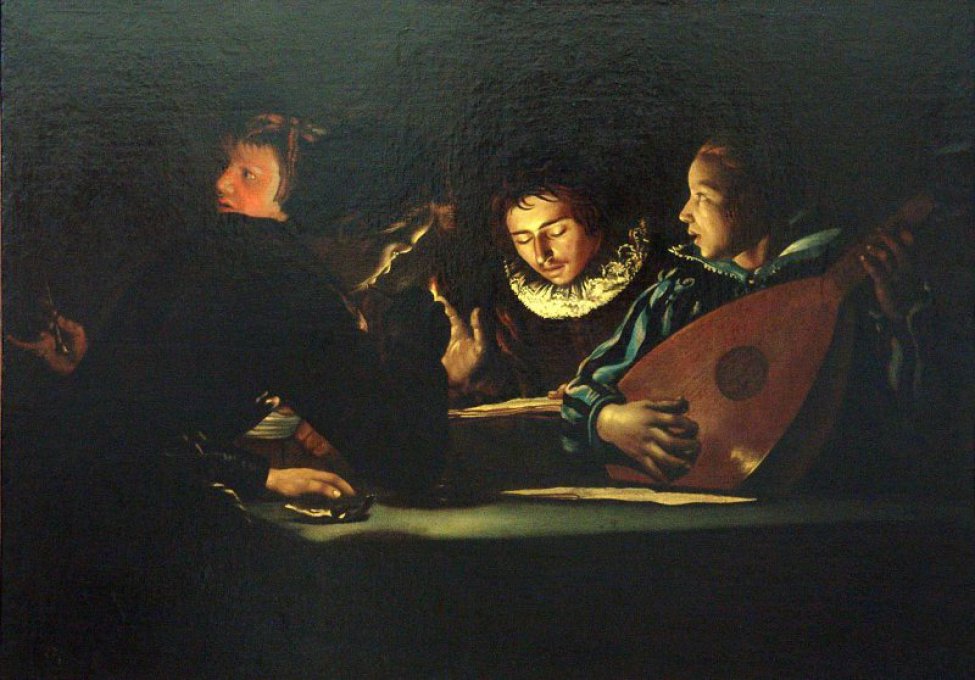 Поясное изображение четырех молодых людей, двое из которых склонились над листами бумаги (ноты?). Юноша справа (лицо в профиль) держит струнный музыкальный инструмент. Лица ярко освещены.