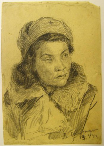 Погрудное изображение молодой  темноволосой женщины в зимней шапке, полушубке; корпус в легком повороте вправо.