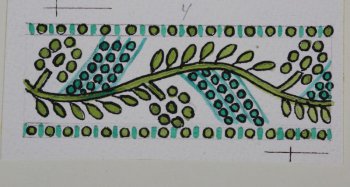 Изображен зеленый орнамент из стилизованной волнистой ветви с листьями и ягодами.