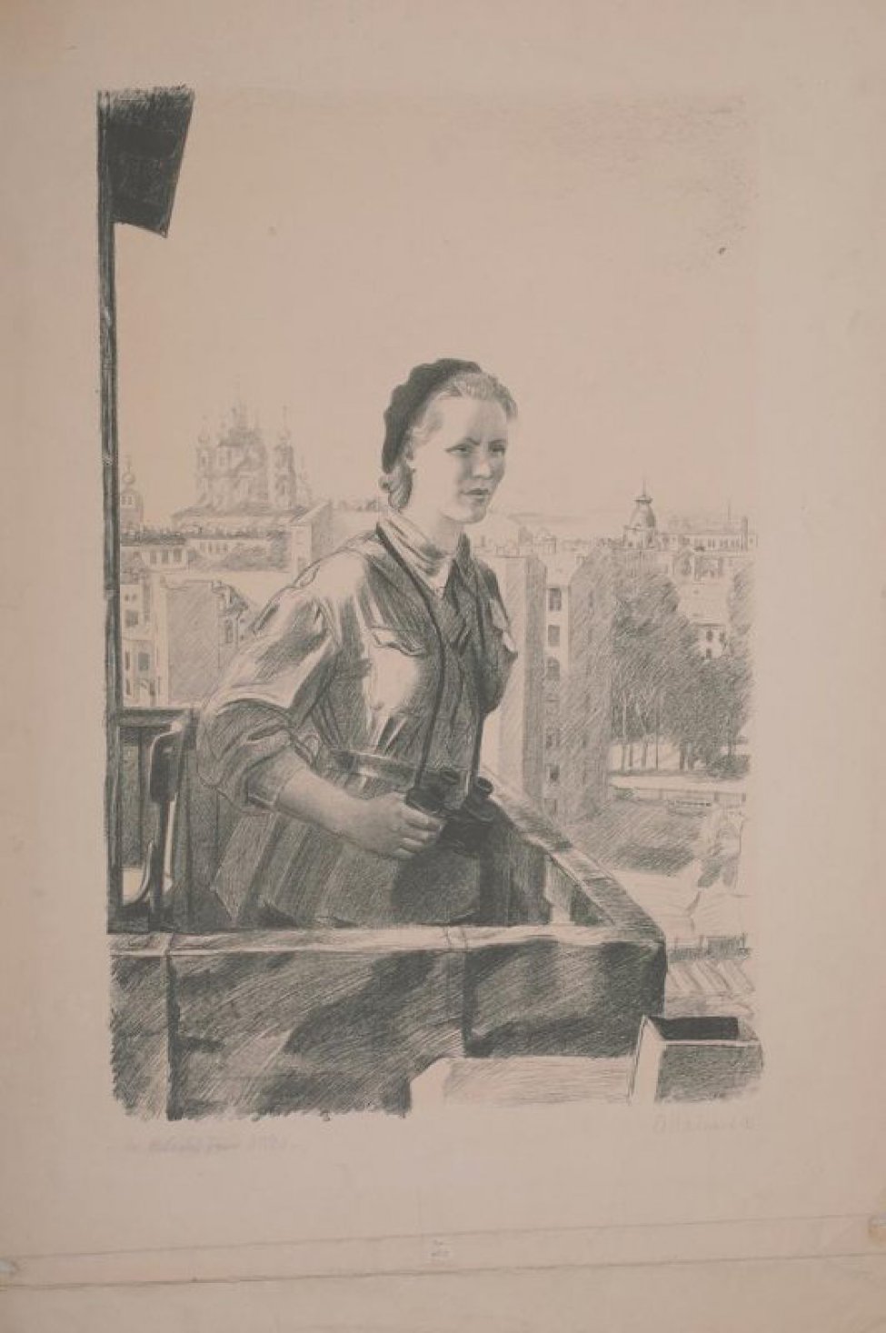 Изображена молодая женщина в гимнастерке и берете сидящая на балконе. На шее  висит бинокль, который она придерживает. Слева вдали- церковь. Справа деревья и многоэтажные дома.